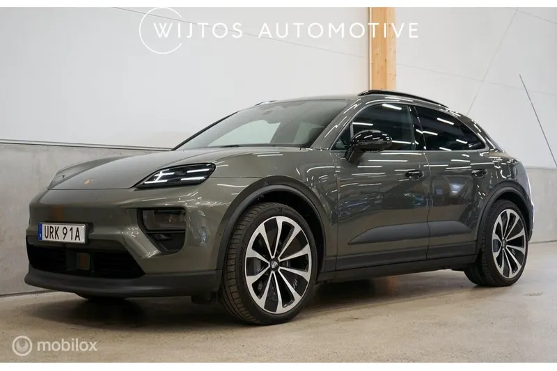 Porsche Macan (2024)