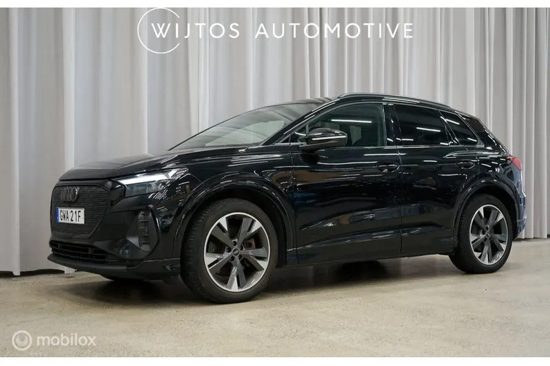 Audi Q4 e-tron (2023)