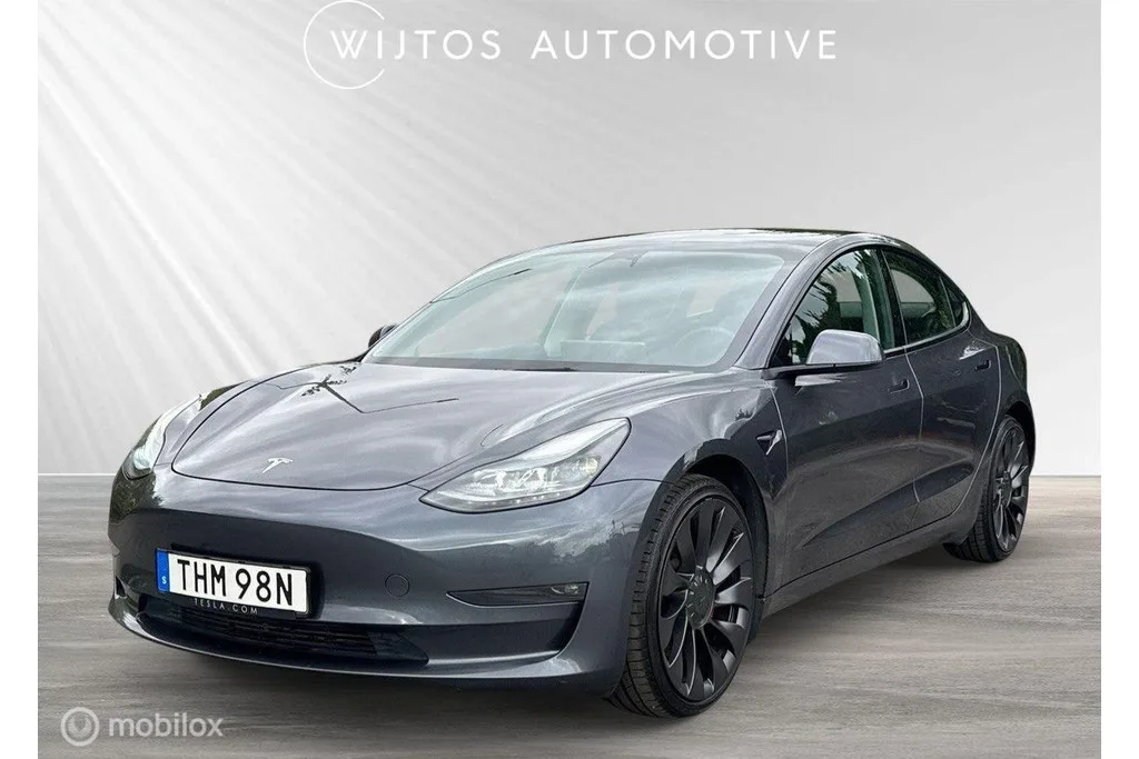 Tesla Model 3 (2023) — foto 1