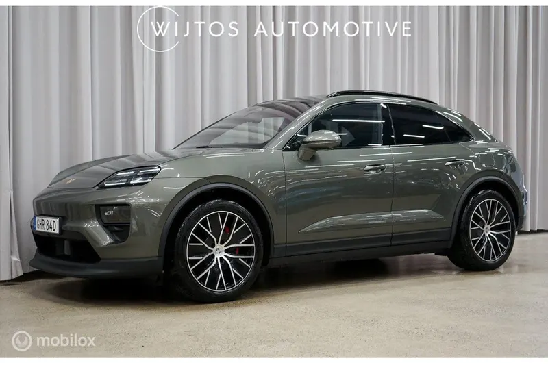 Porsche Macan (2025)