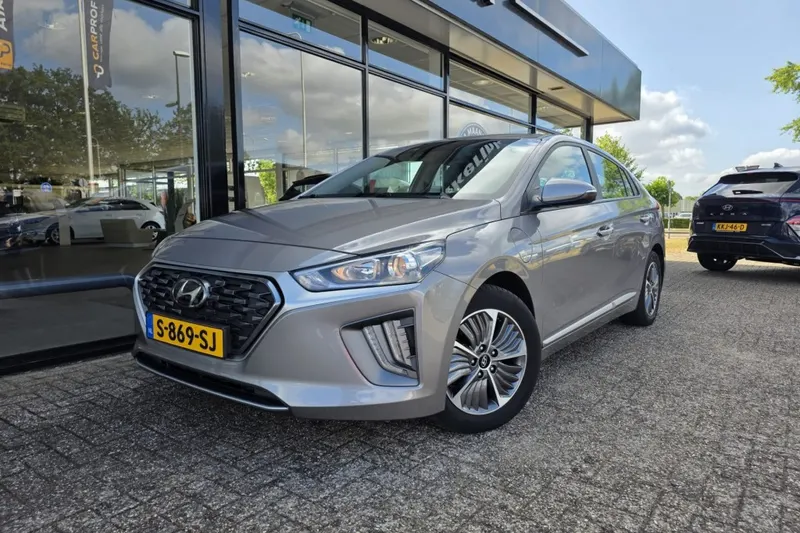 Hyundai Ioniq (2022)