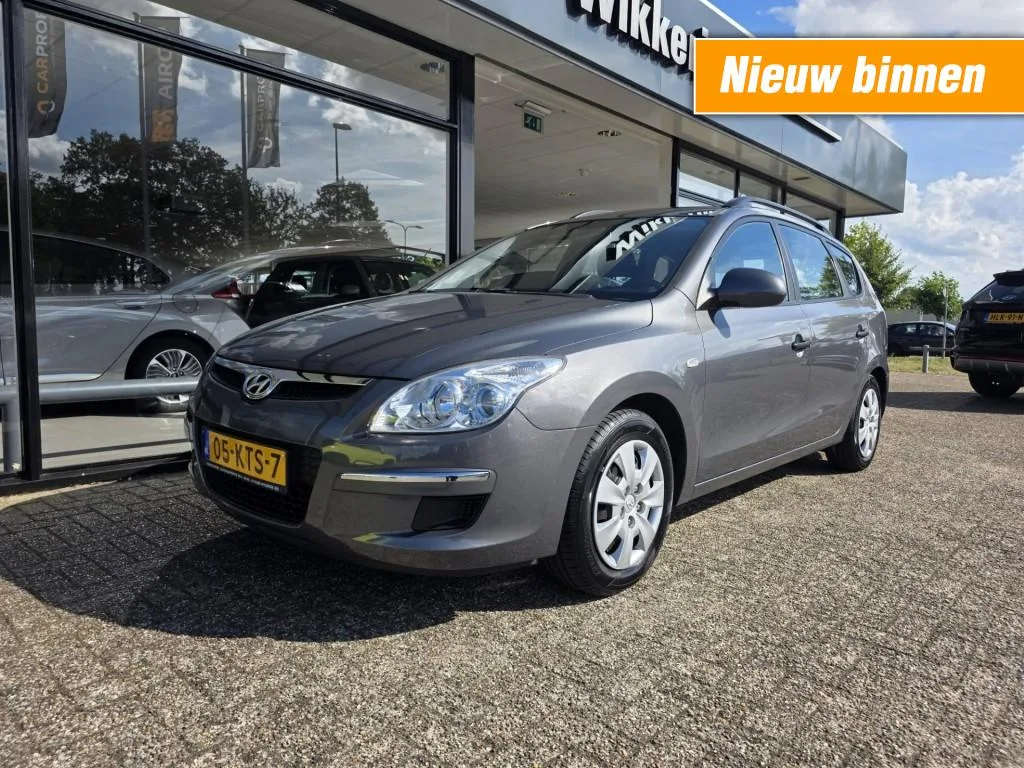 Hyundai i30 (2010) — foto 1