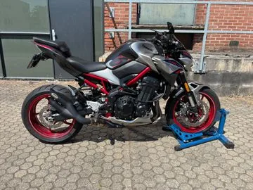 Kawasaki Z900 (2024) — foto 1