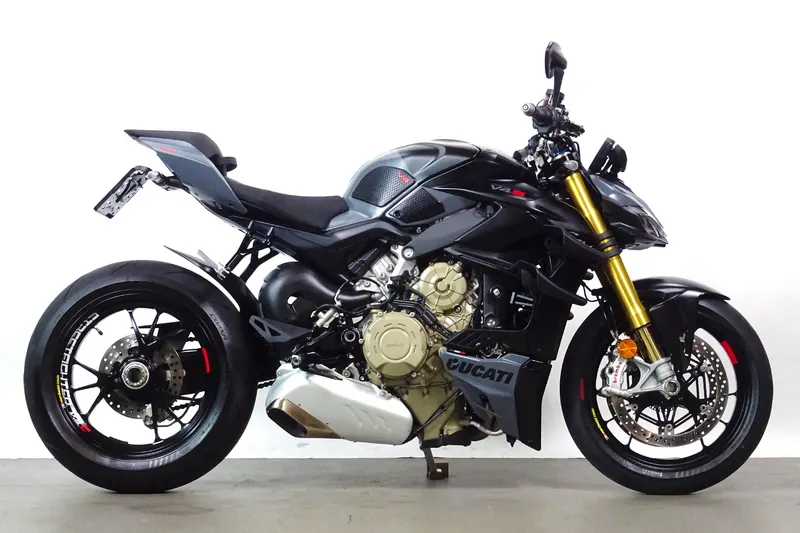 Ducati Streetfighter V4S (2024)