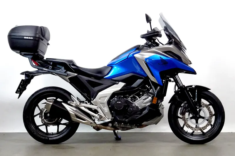 Honda NC750X (2022)