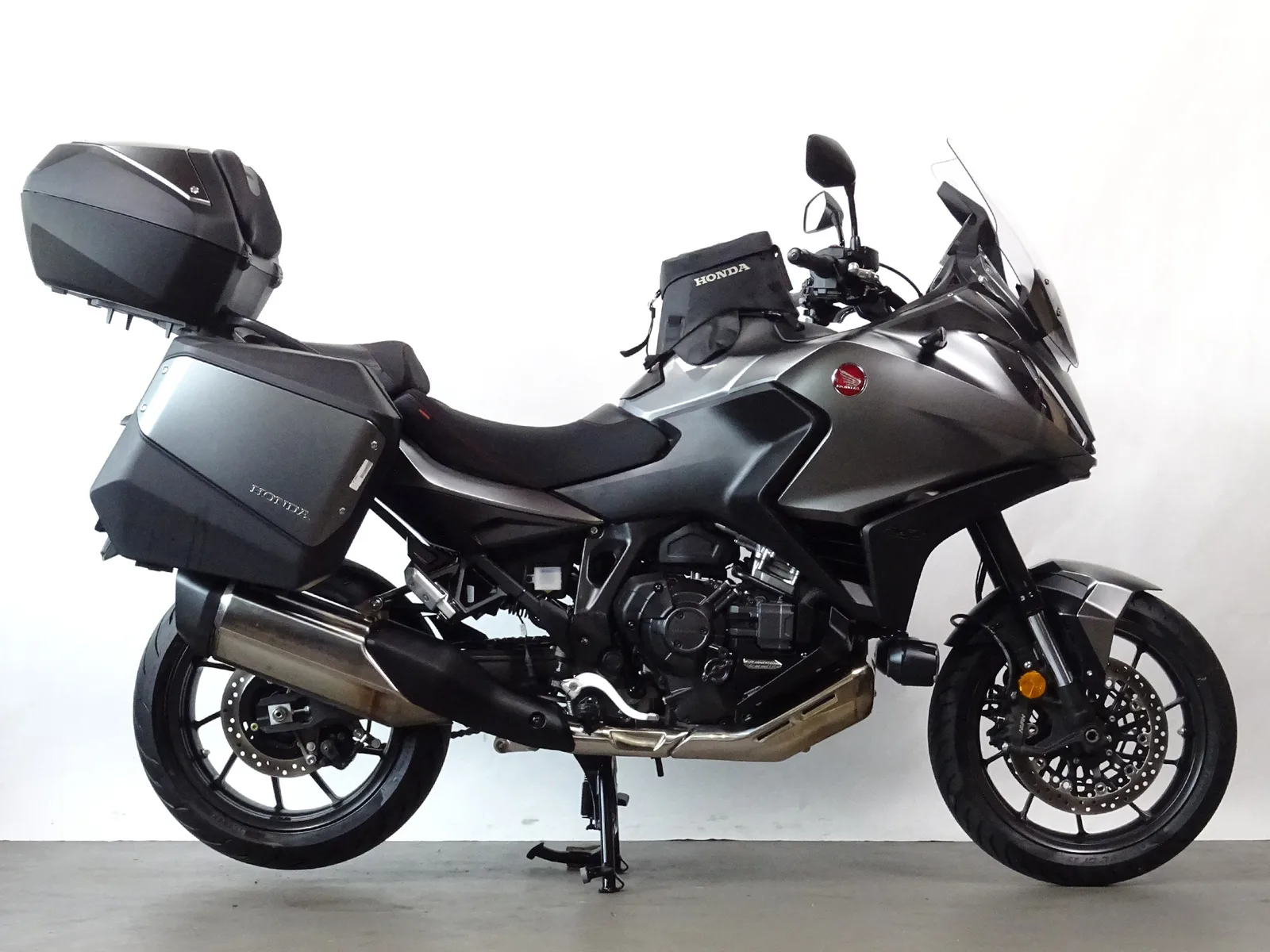 Honda NT 1100 (2022) — foto 1
