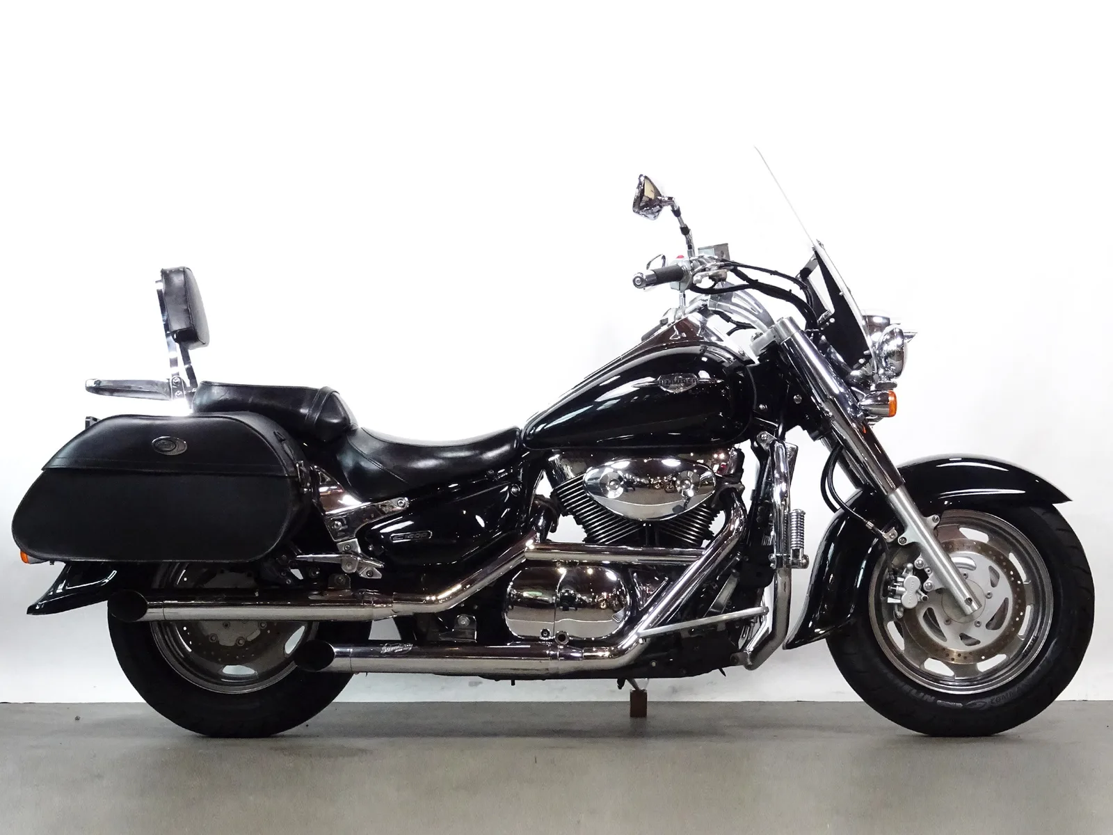Suzuki C1500 Intruder (2006) — foto 1