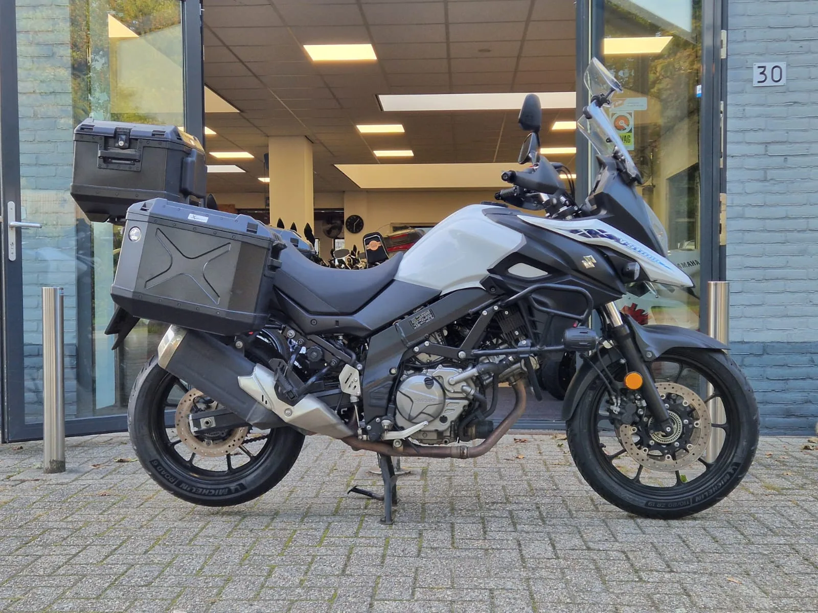 Suzuki V-Strom 650 (2025) — foto 1