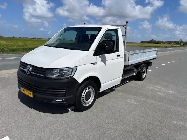 Volkswagen Transporter (2019) — foto 1