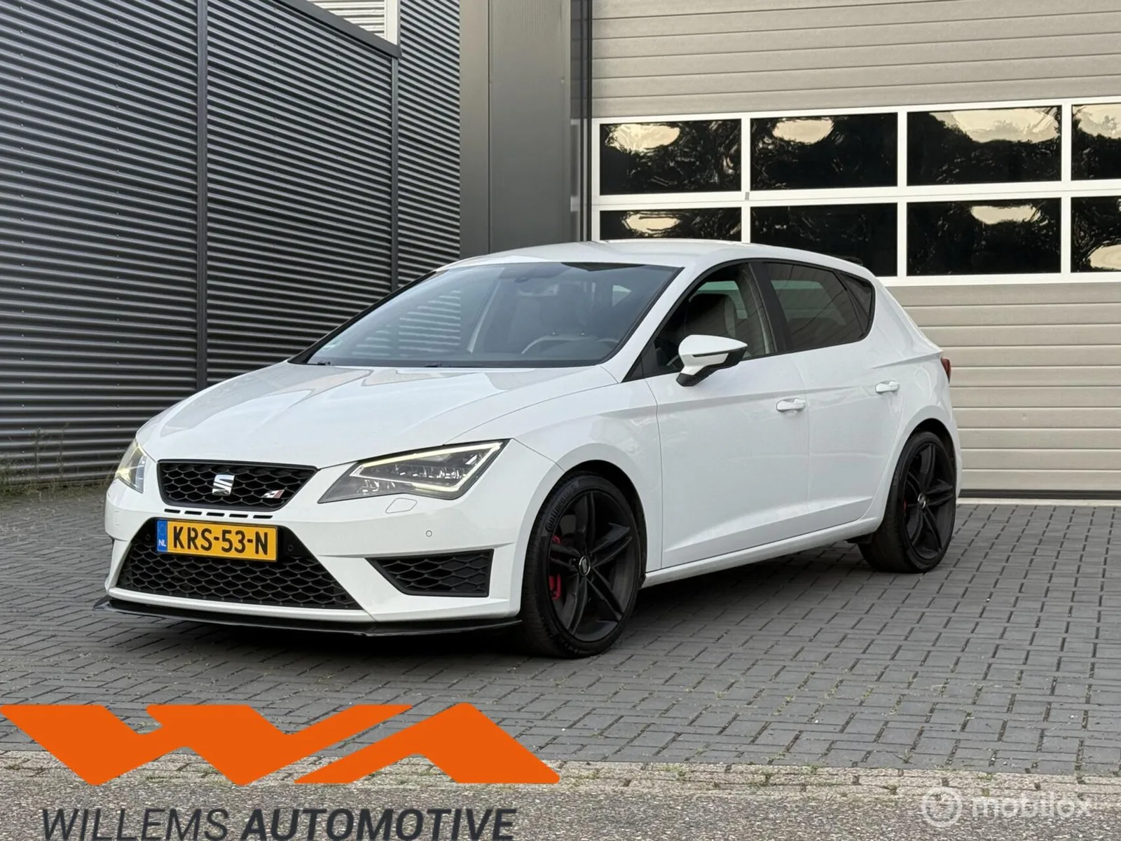 SEAT Leon (2014) — foto 1