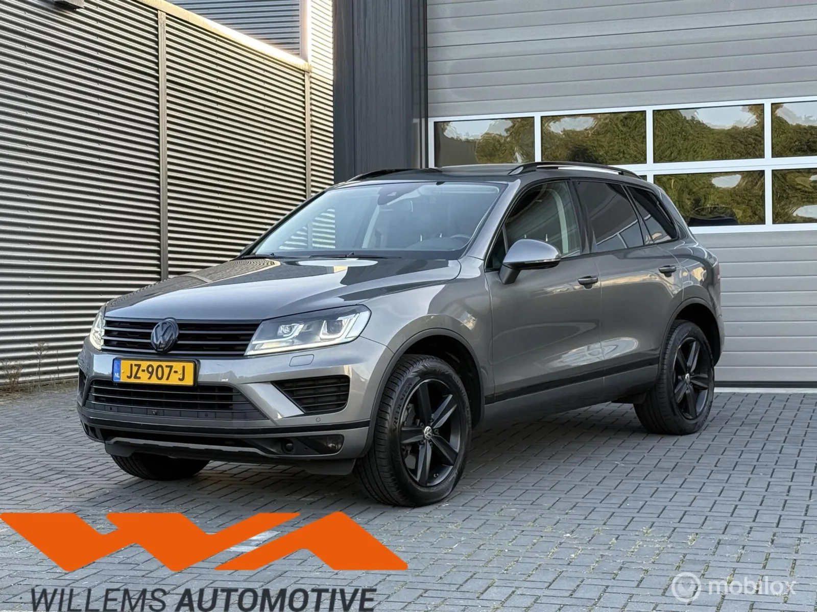 Volkswagen Touareg (2015) — foto 1