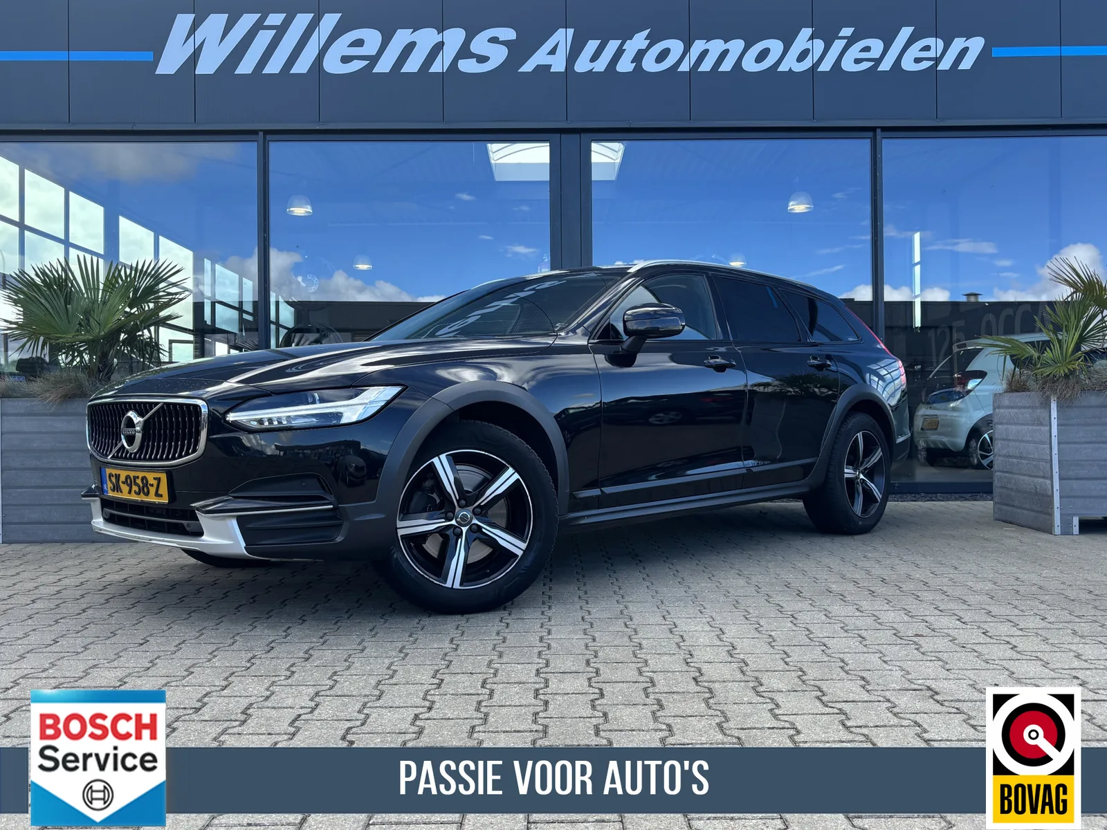 Volvo V90 Cross Country (2018) — foto 1
