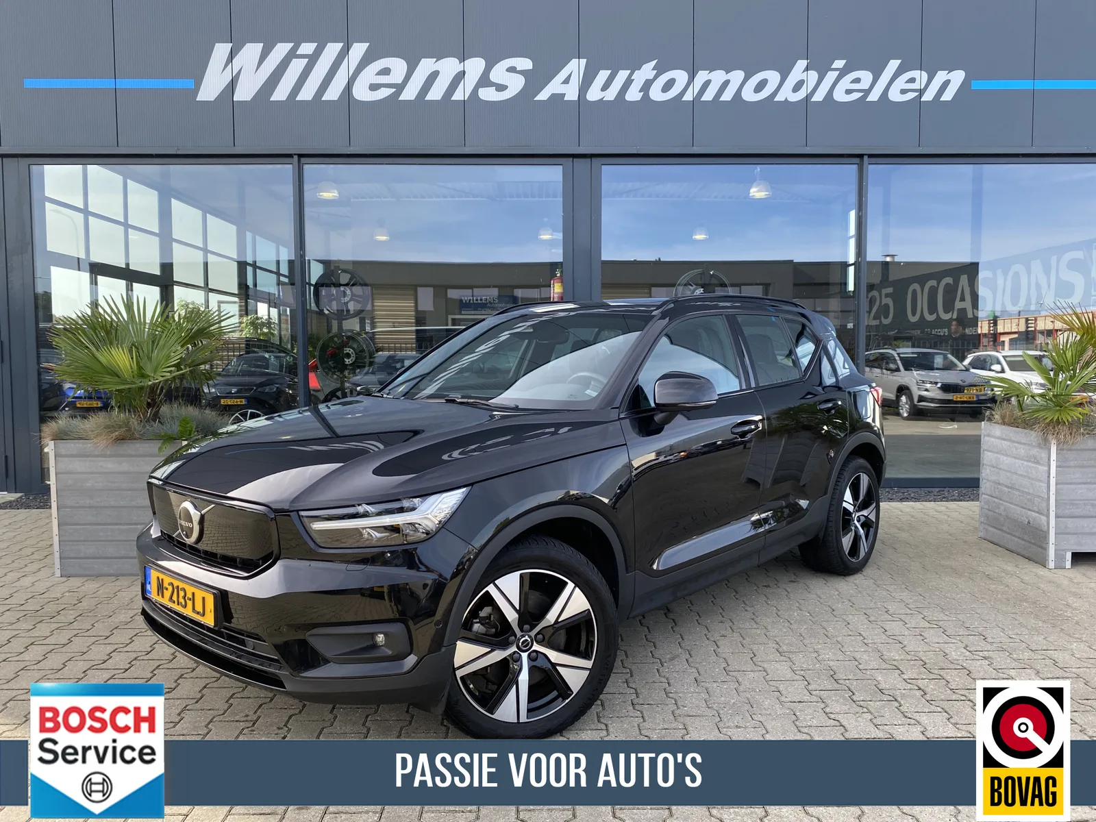 Volvo XC40 (2021) — foto 1