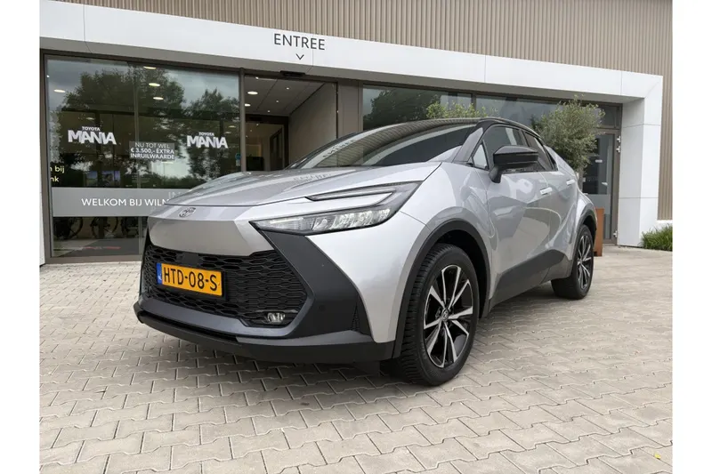 Toyota C-HR (2025)