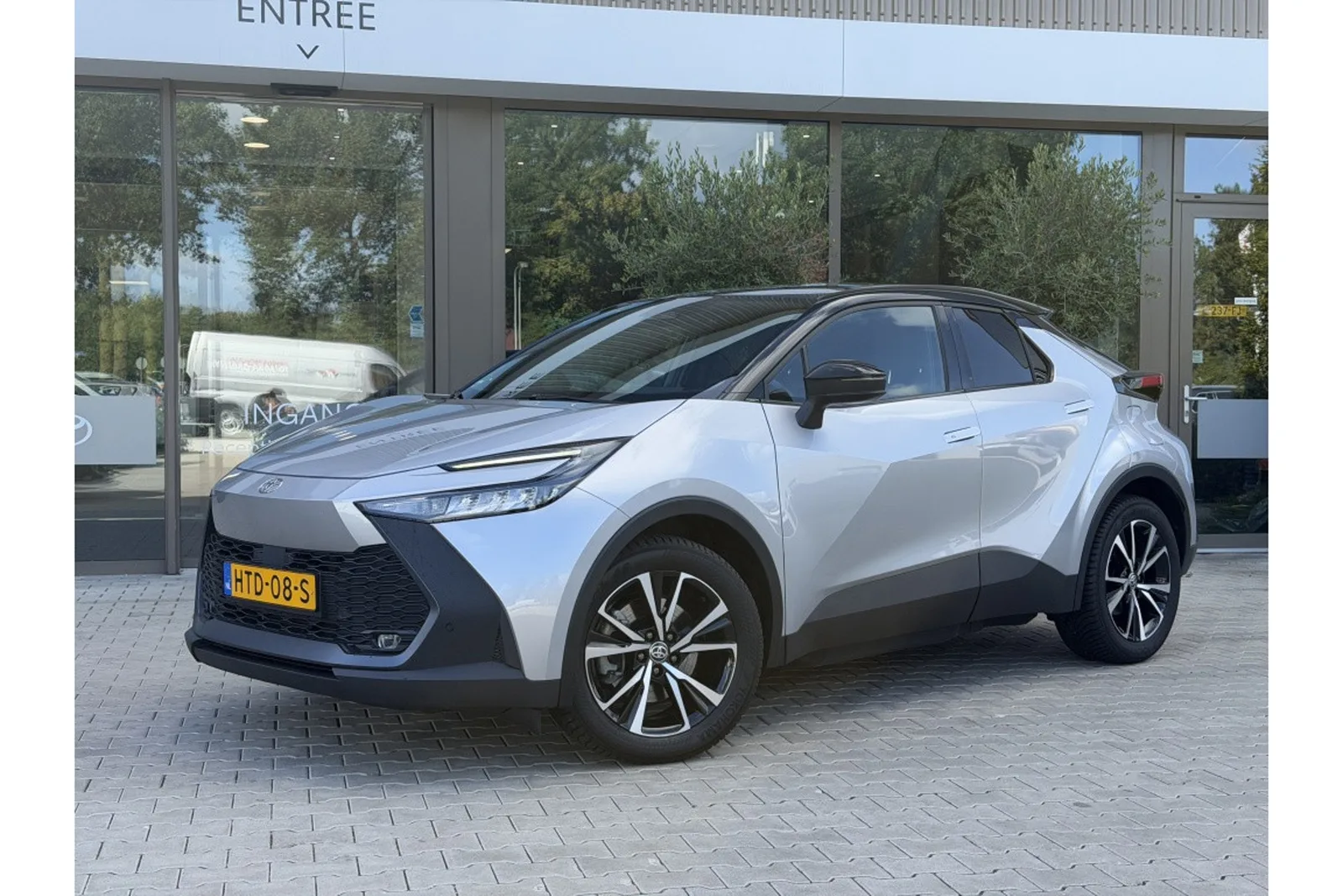 Toyota C-HR (2025) — foto 1