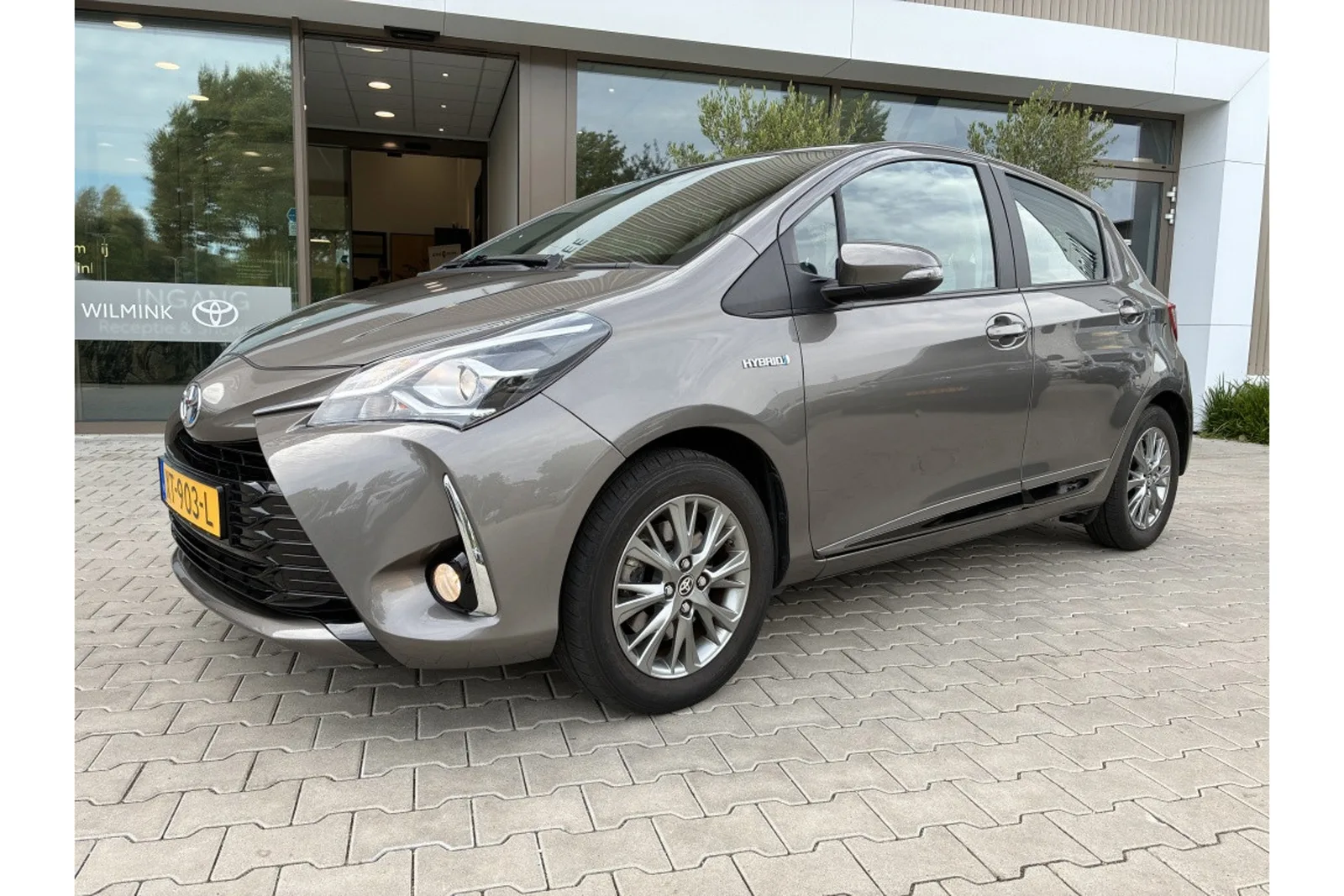 Toyota Yaris (2018) — foto 1