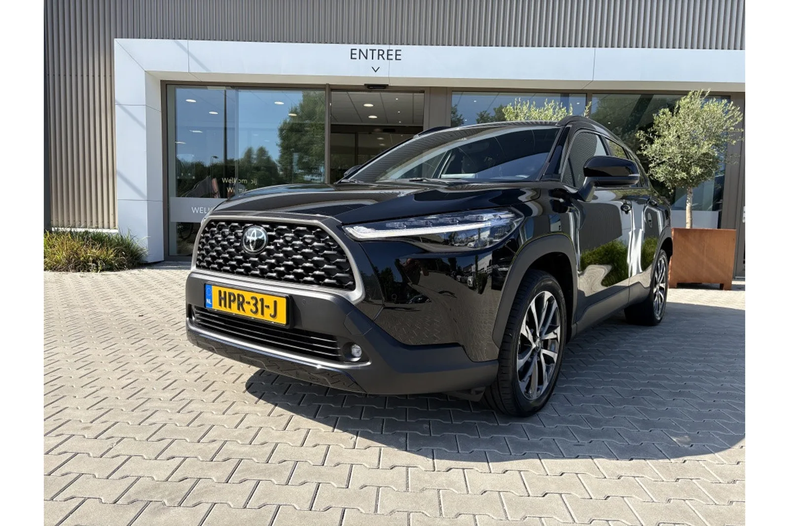 Toyota Corolla Cross (2025) — foto 1