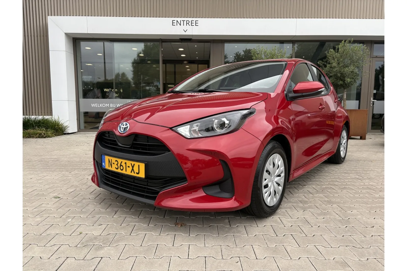 Toyota Yaris (2022) — foto 1