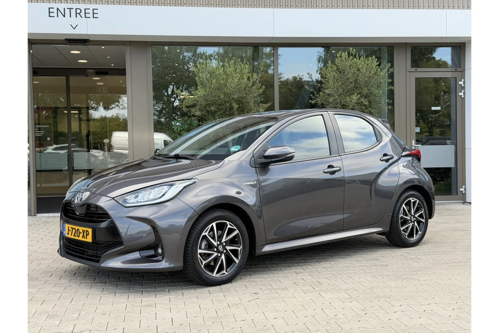 Toyota Yaris (2020) — foto 1