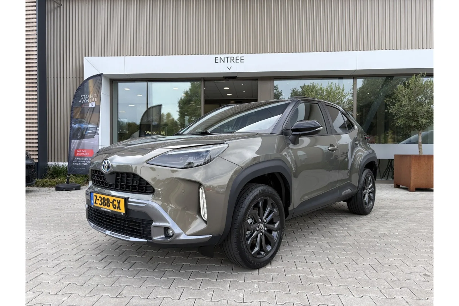 Toyota Yaris Cross (2024) — foto 1