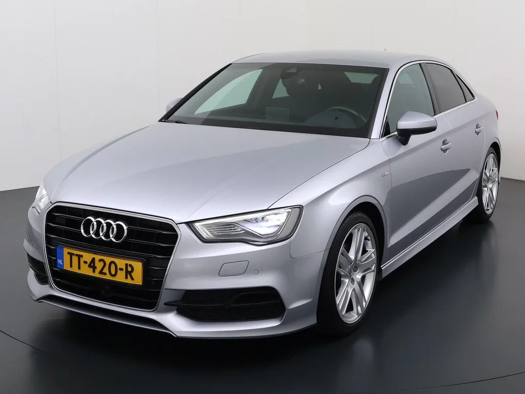 Audi A3 (2015) — foto 1