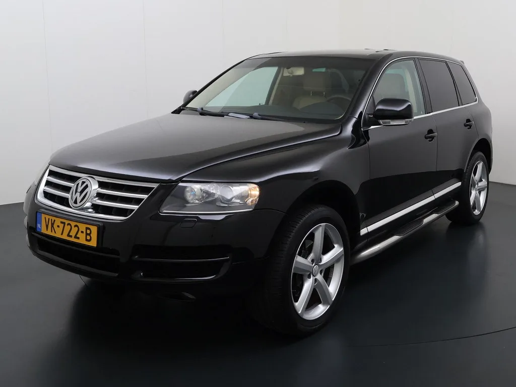Volkswagen Touareg (2005) — foto 1