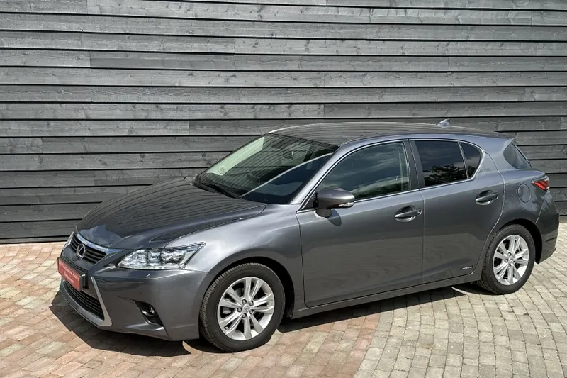 Lexus CT (2014)