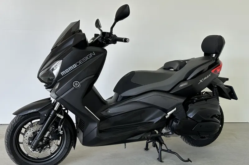 Yamaha XMAX 400 (2015)