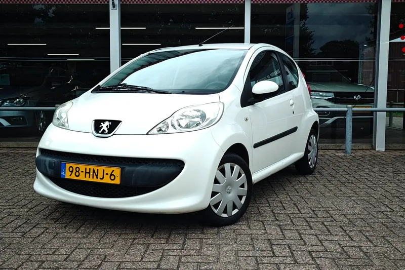 Peugeot 107 (2009)