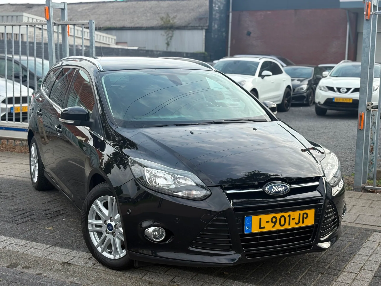 Ford Focus (2014) — foto 1