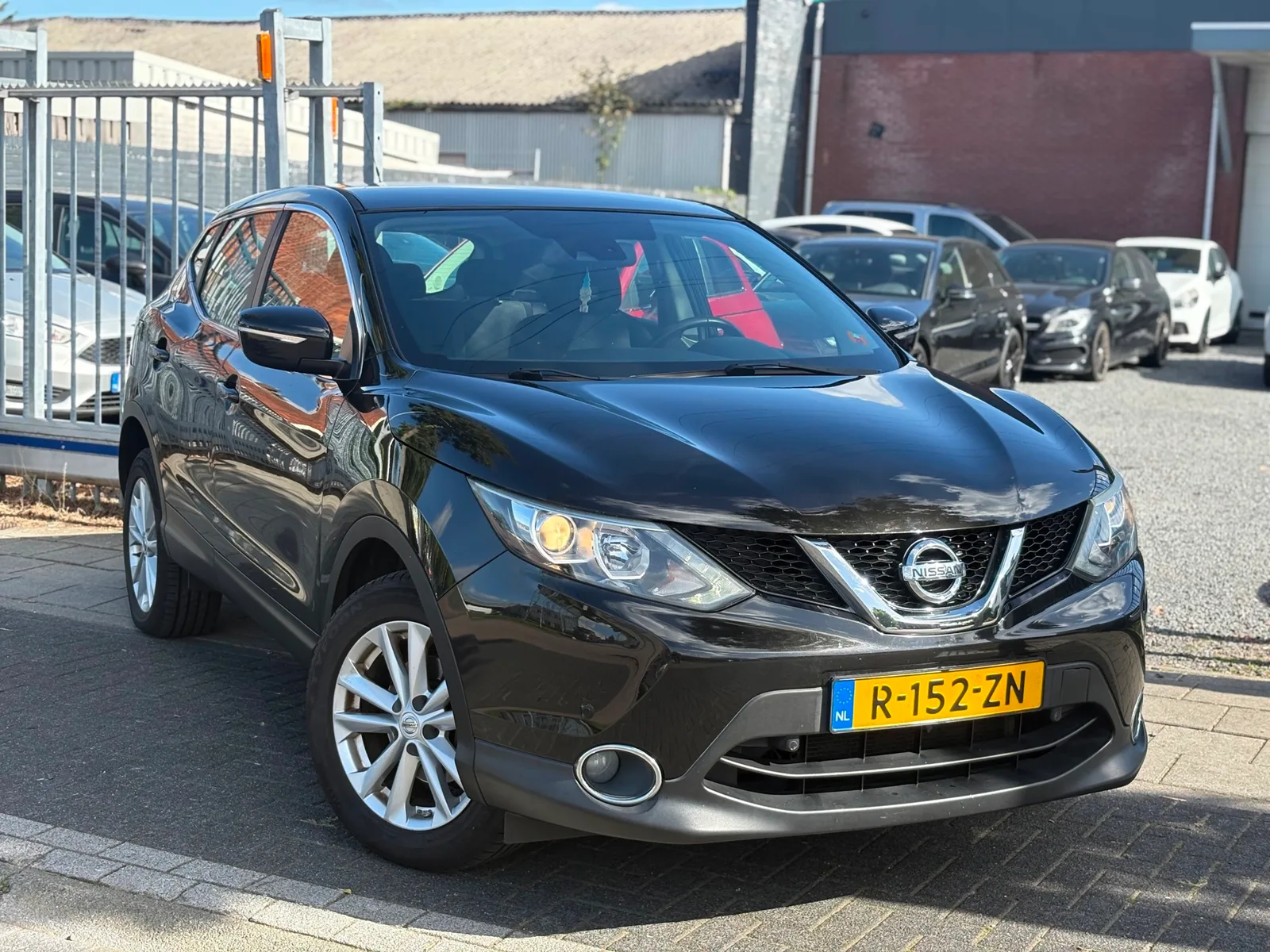 Nissan Qashqai (2014) — foto 1