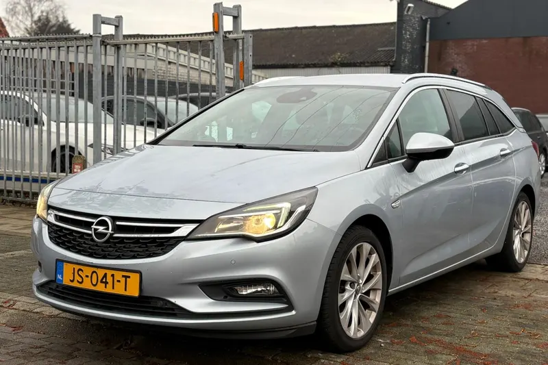 Opel Astra Sports Tourer (2016)
