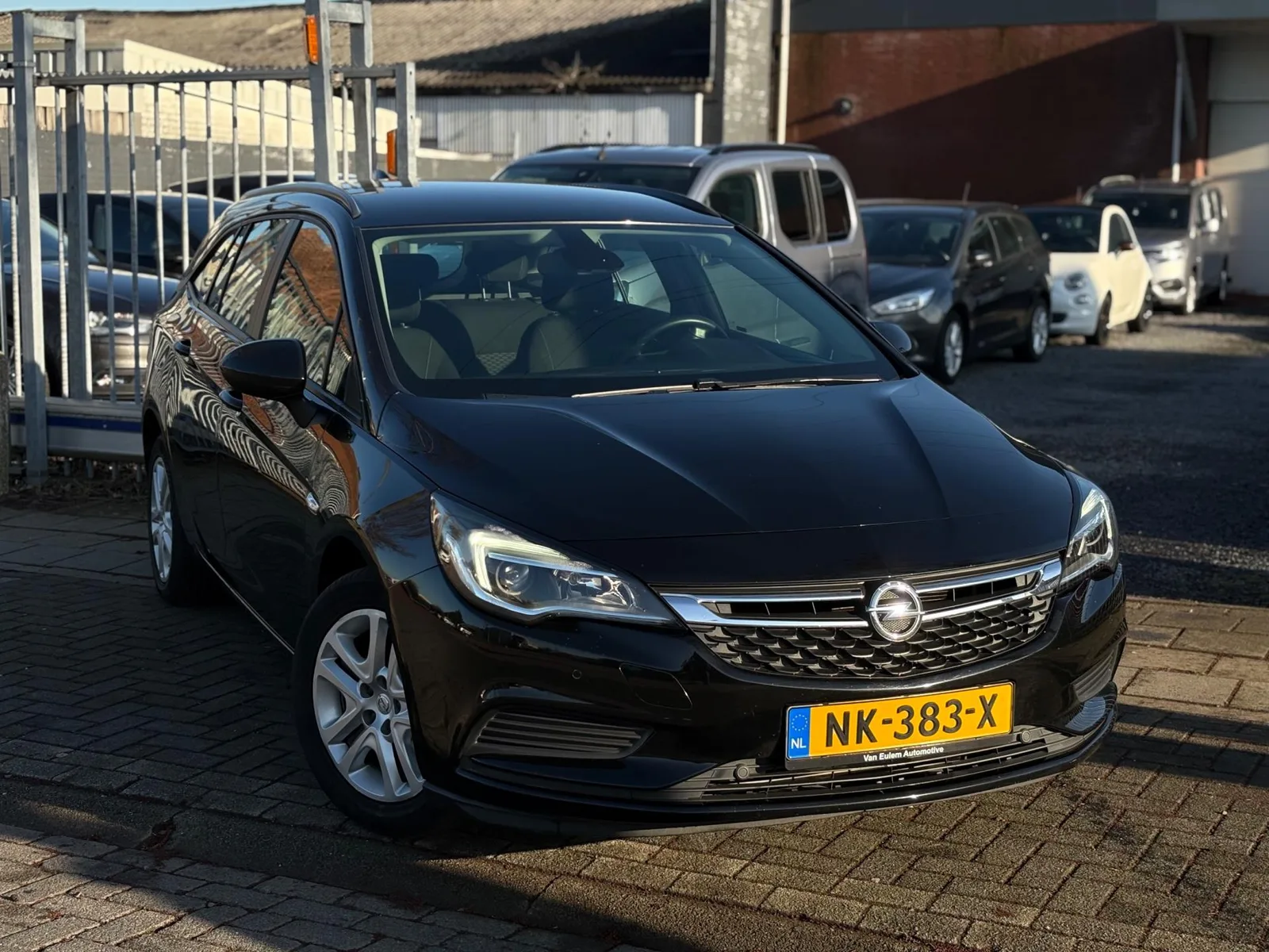 Opel Astra Sports Tourer (2017) — foto 1