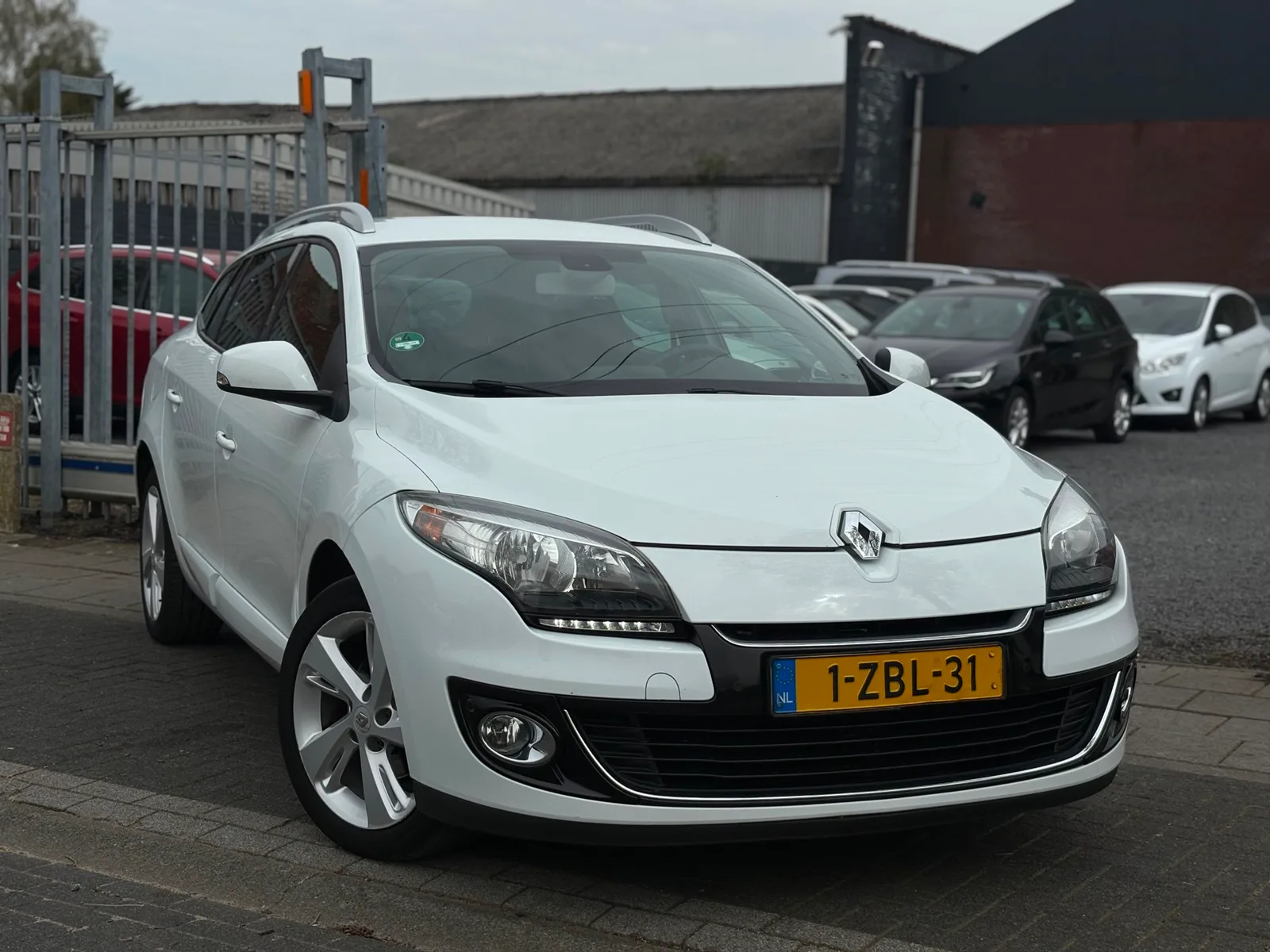 Renault Mégane (2014) — foto 1