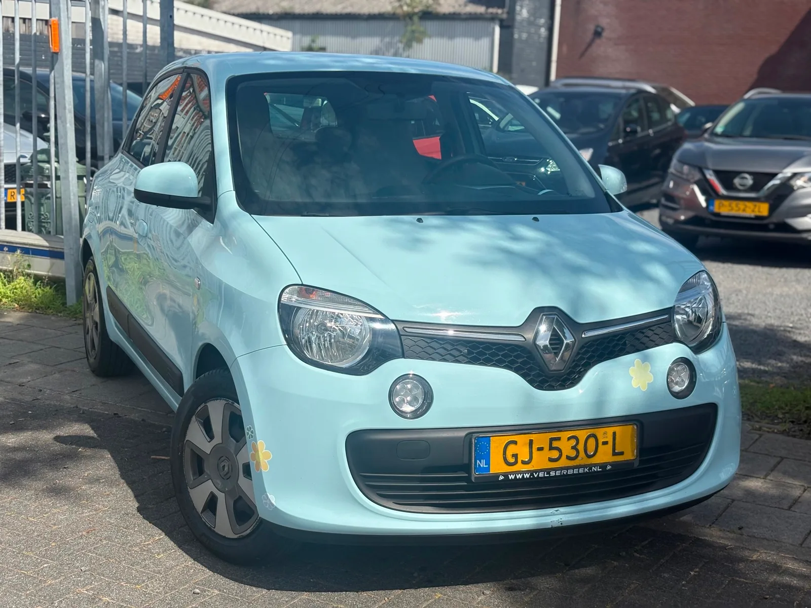 Renault Twingo (2015) — foto 1