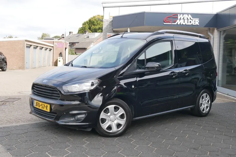 Ford Tourneo Courier (2018)
