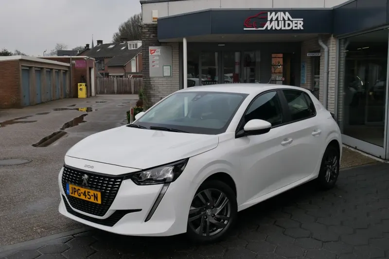 Peugeot 208 (2022)