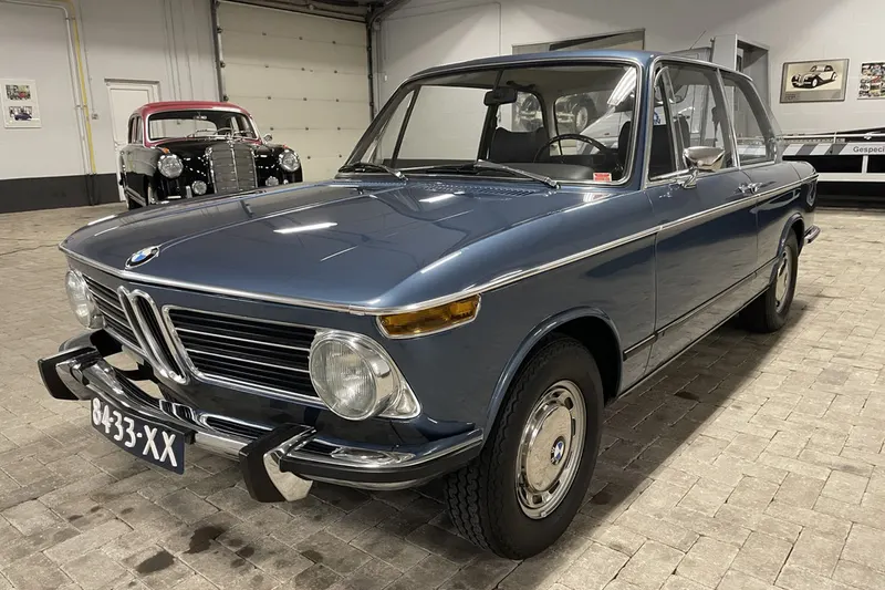 BMW 2002 (1973)