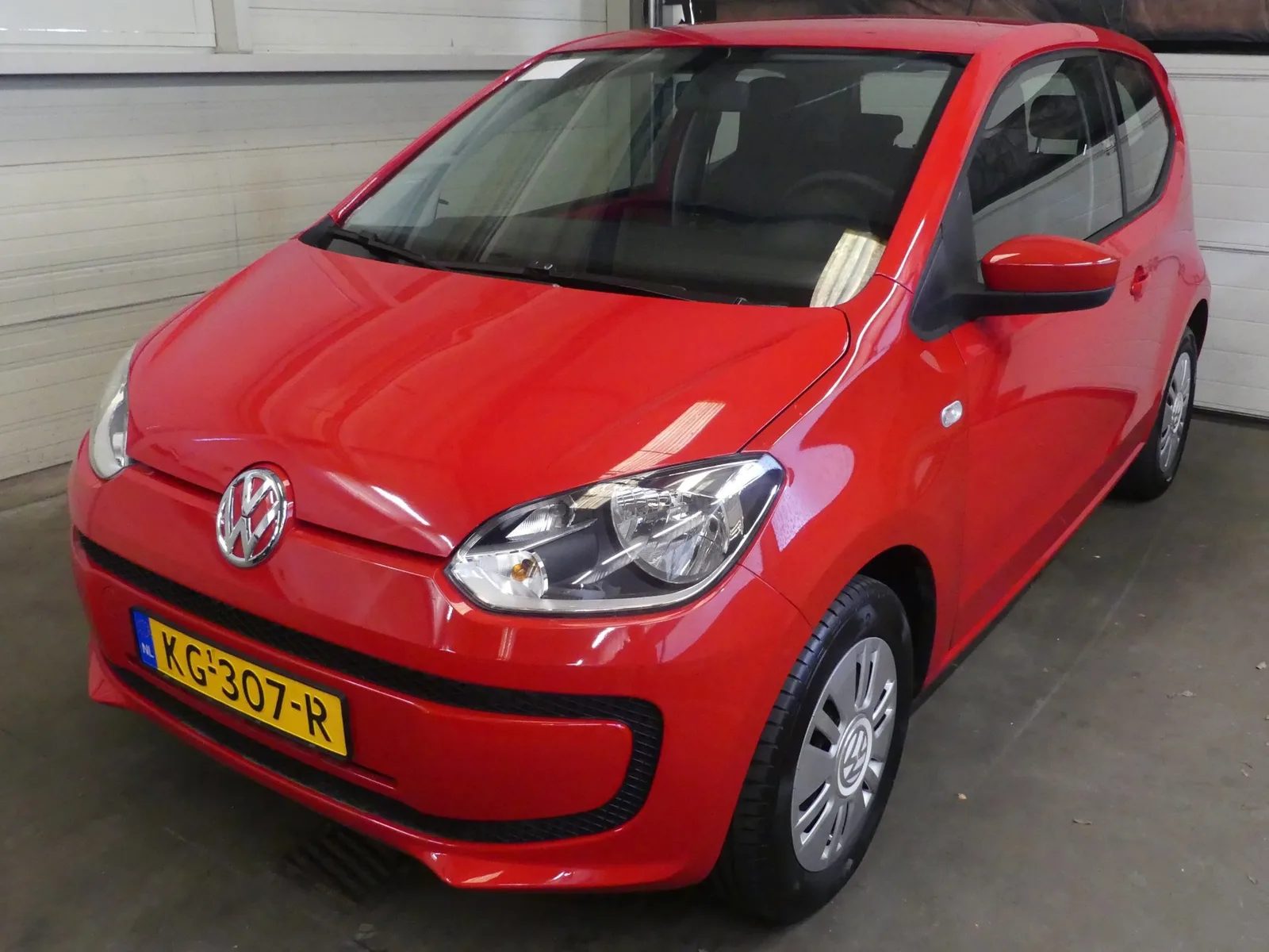Volkswagen Up! (2012) — foto 1