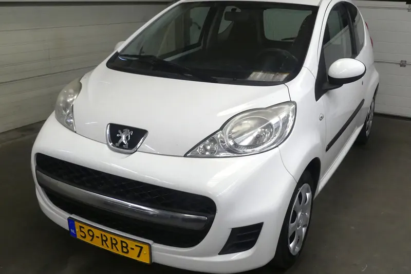 Peugeot 107 (2011)
