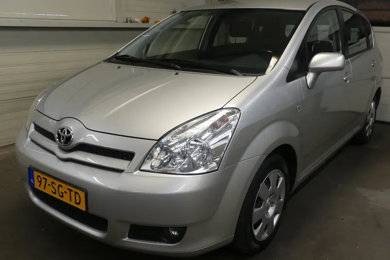 Toyota Verso (2006)
