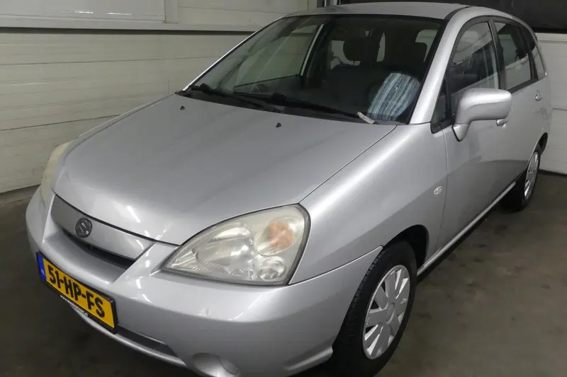 Suzuki Liana (2001)