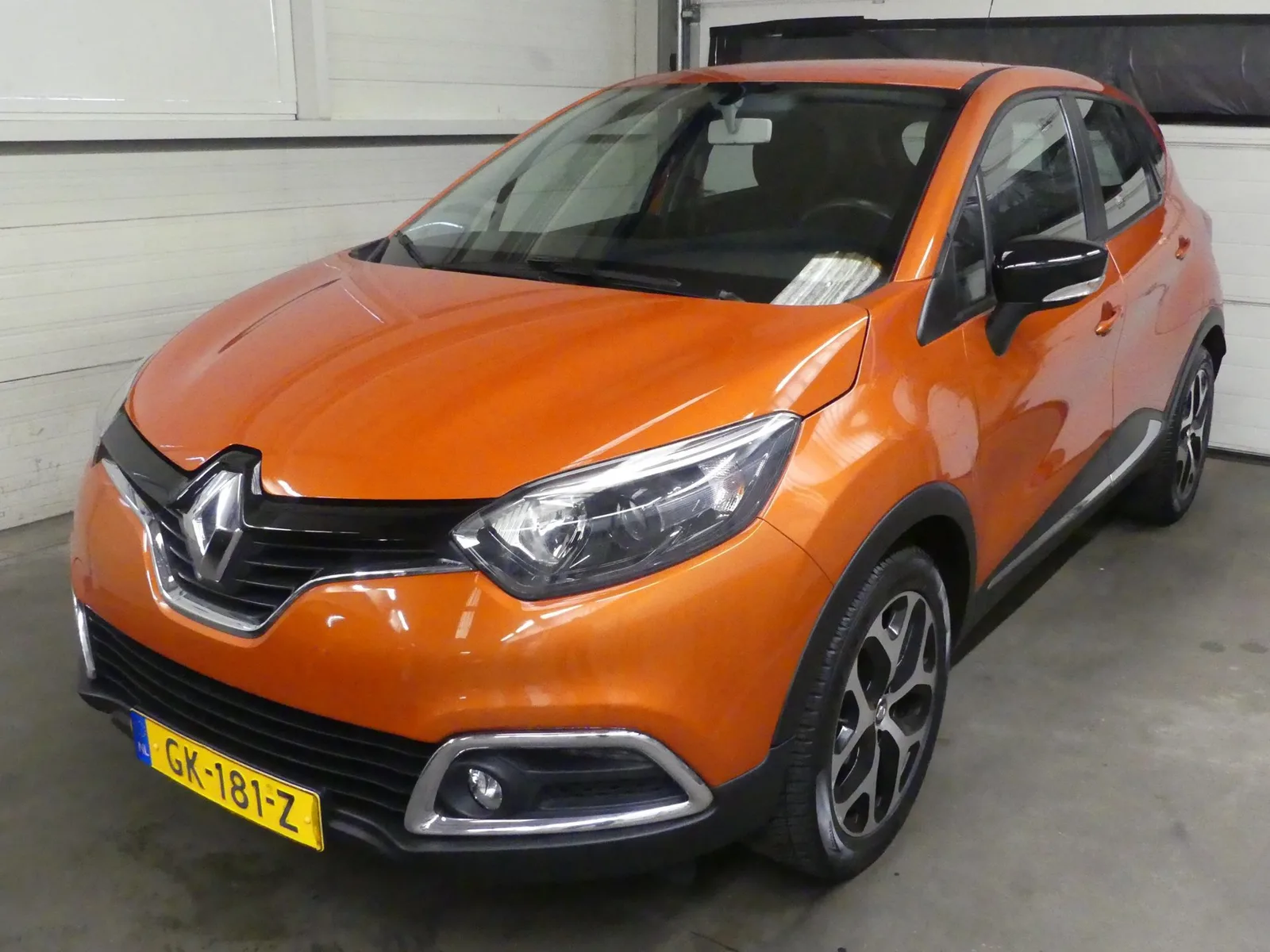 Renault Captur (2015) — foto 1