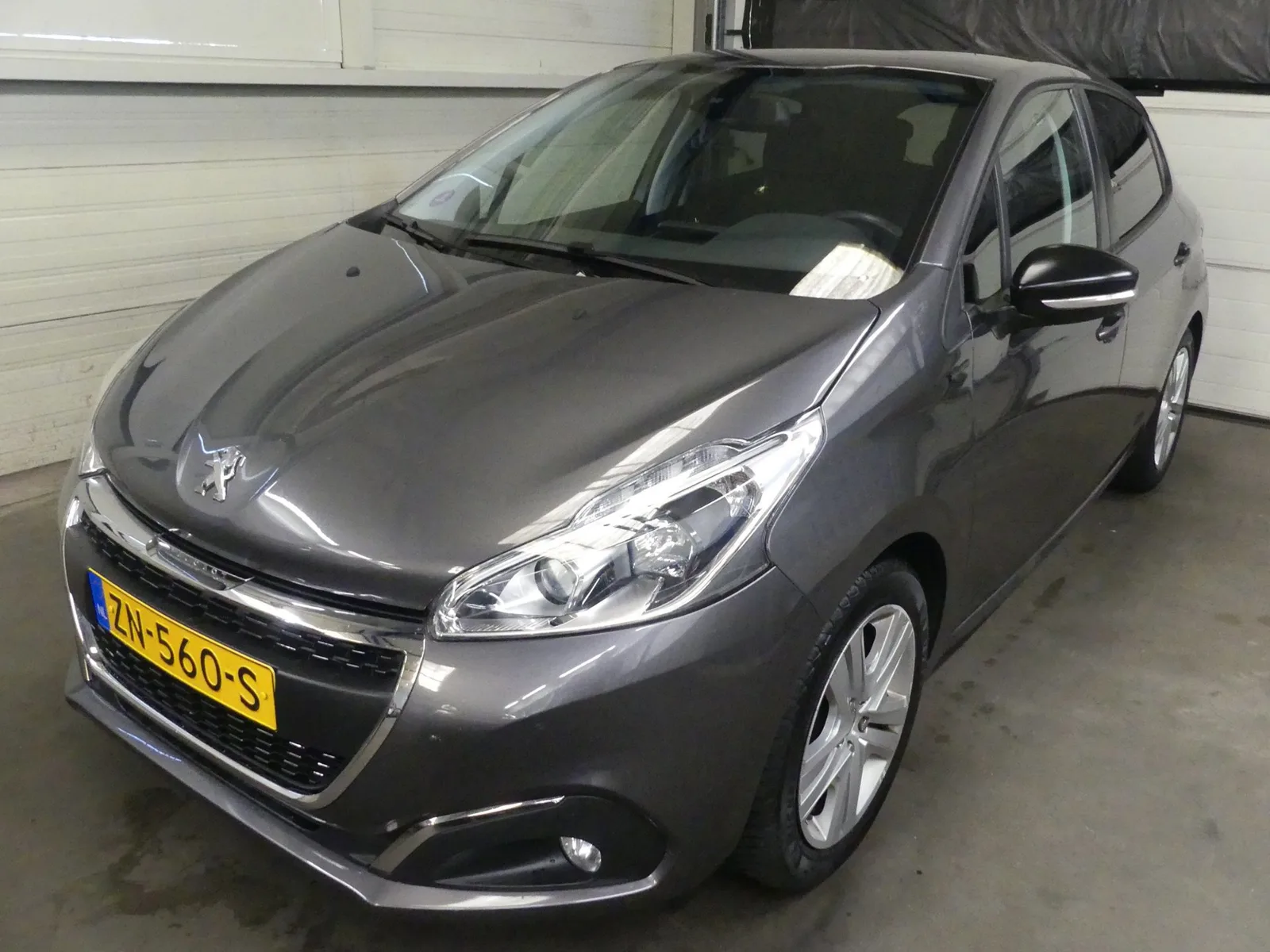 Peugeot 208 (2019) — foto 1