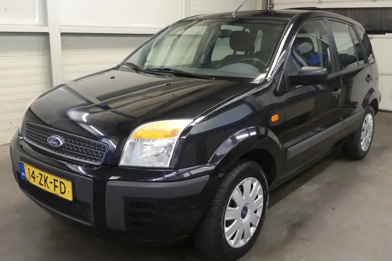 Ford Fusion (2008)