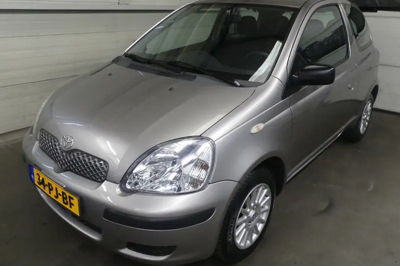 Toyota Yaris (2004)