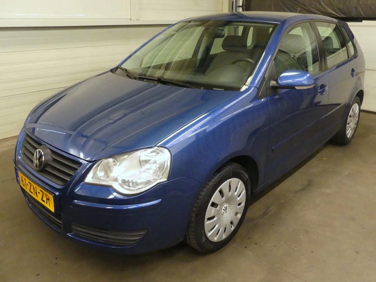 Volkswagen Polo (2008) — foto 1