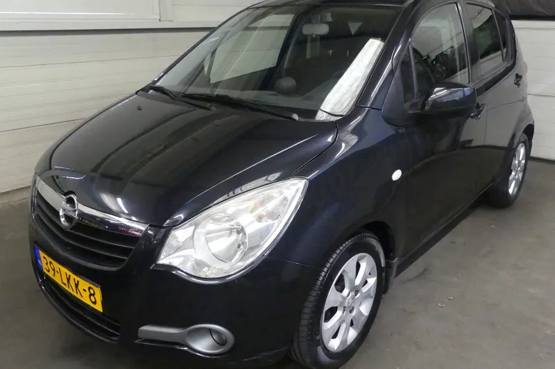 Opel Agila (2010)