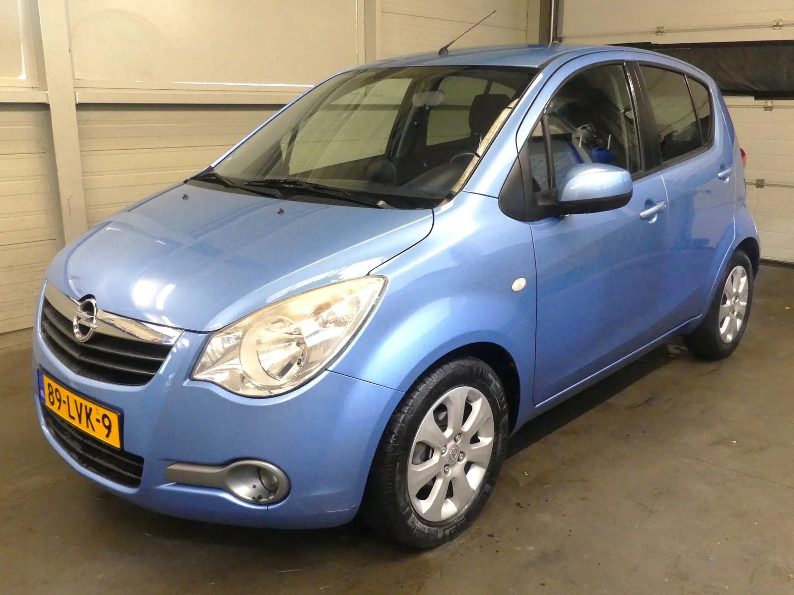Opel Agila (2010) — foto 1