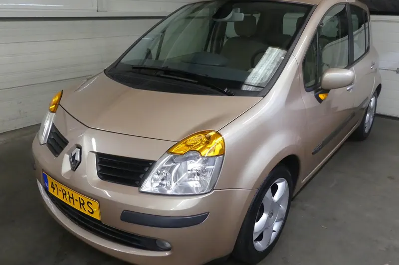Renault Modus (2005)